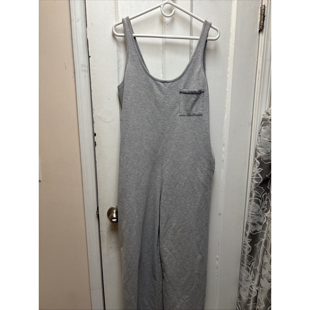 Savage X Fenty Size Med 8-10 Relaxed / Casual Wide  Leg Jumpsuit in Grey.